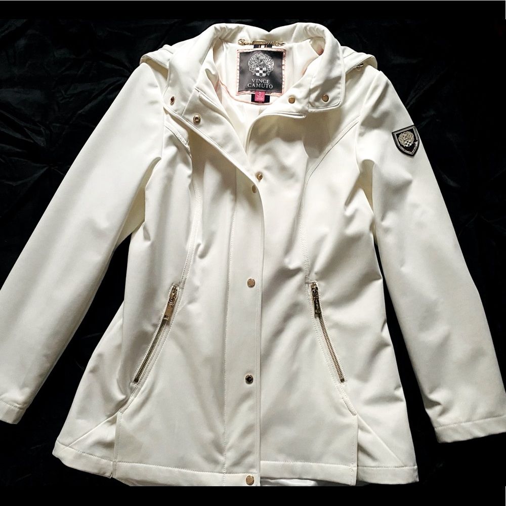NWOT Vince Camuto Hooded Coat Color Cream Med